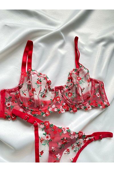 Fleur de Lingerie Red Floral Pattern Embroidered Bralet Set (Bra&Tanga)