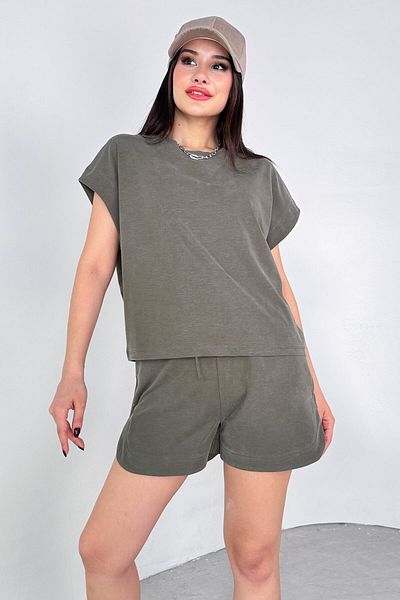 Cappmoda Tkm-13311 Khaki Bat Sleeve T-Shirt & Slit Detailed Shorts Modal Fabric Two-Piece Set