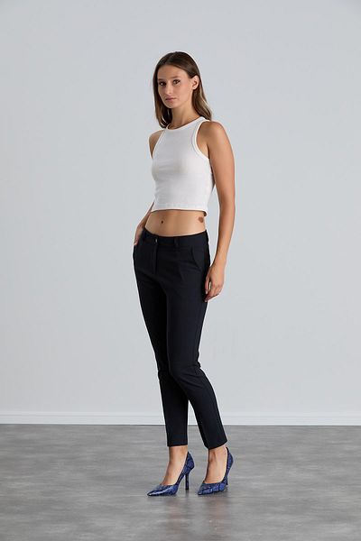 Işşıl Işşil 4548-Wrist Length Narrow Leg Fabric Trousers