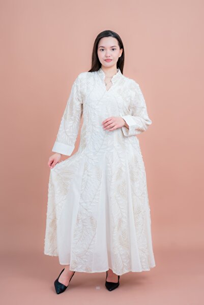 IKKXA جلابية مطرزة بتلات ناعمة