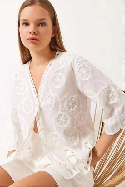 SOFT Cotton Slim Hand Embroidered Embroidered Wide Cut Shirt