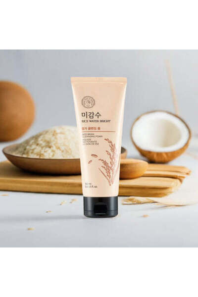 The Face Shop غسول رغوي للوجه || الأرز والنخالة برايت هيدرايتينج || لتنظيف وت...