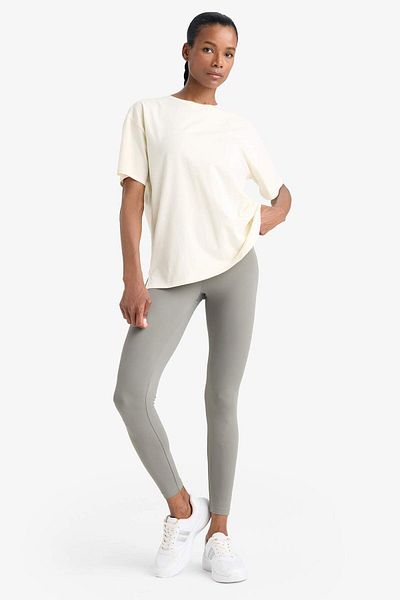 DeFacto Fit Comfort Fit Crew Neck Sportsman κοντομάνικο μπλουζάκι E3494ax25sm