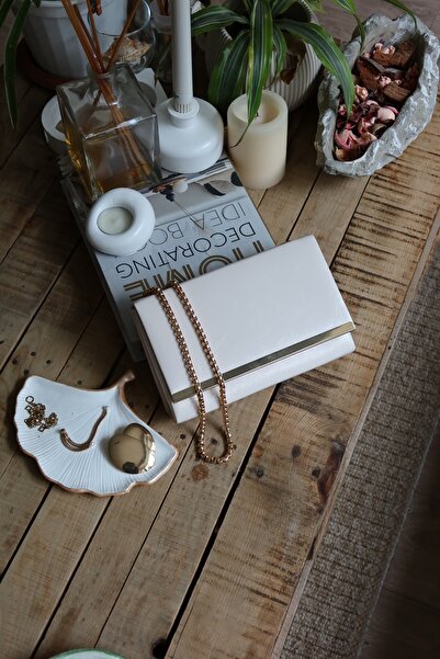 Moom Bag Women's Cream Patent Leather Stripe Detailed Chain Shoulder Bag