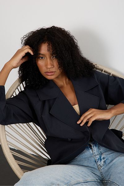 Bolivente Black Regular Unlined Seasonal Trench Coat
