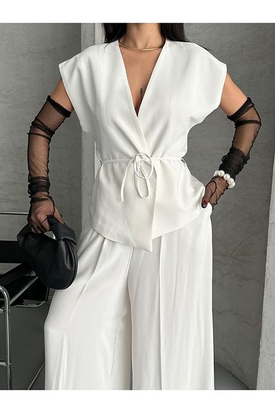 MYGİYİMİSTANBUL Slim Belt Detail V-Neck Sleeveless Top Wide Leg Pants Two-Piece Set