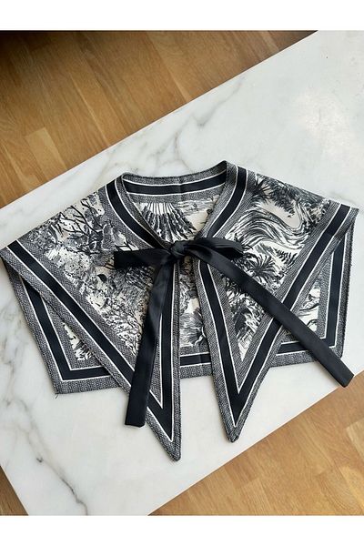 Pina The Shoulder Shawl Scarf