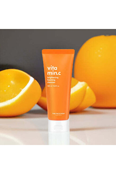 The Face Shop تي إف إس فيتامين برايتنينغ فومينغ كلينسر