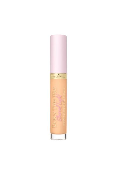 Too Faced Born This Way Ethereal Light Concealer - Concealer Butter Croissant (5 ml)