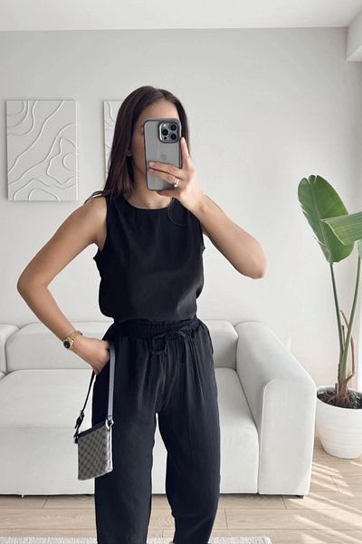 MOZENA Aerobin Fabric Zero Sleeve Blouse and Pants Set