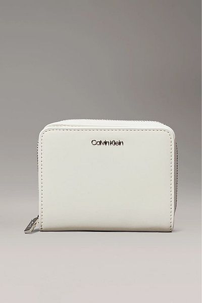 Calvin Klein Calvin Klein Women Chalk Must Medium Zip A Wallet
