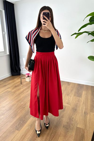 BİRCANÇİL Alin Red Parachute Slit Detailed Skirt