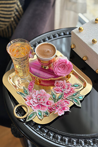 Bi Bashka Pembe Çiçek nakışı üzerine taş işlemeli 1 adet kokteyl peçete