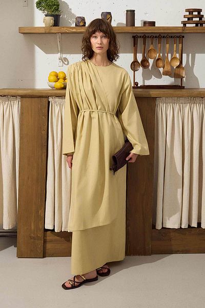 Hooopstore Λινό φόρεμα Lyocell Sand Beige με λεπτομέρεια κάπας
