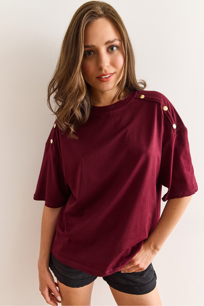 Olalook Γυναικείο μπορντό μπλουζάκι με χρυσό κουμπί βαμβακερό TSH-19000763