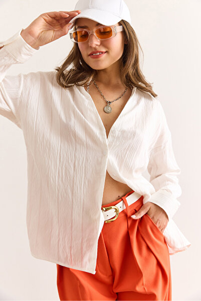 Olalook Cămașă albă pentru femei, cu decolteu în V, cu textura pe spate, pliată, cu croiala confortabilă GML-19001354