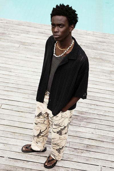 Pull & Bear Textured black short sleeve shirt