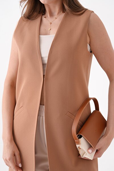 Saade Kamel Comfortable Cut Vest with Closure Pocket