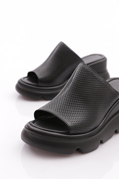 DGN 010-10765 Kadin Kalin Taban Terlik