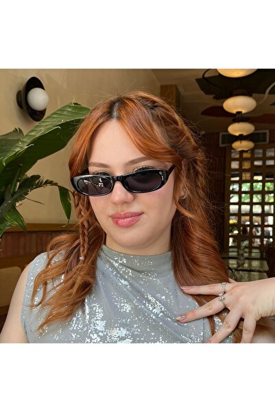Tora Siyah Çerçeve Siyah Cam Slim Tasarım Kadın Güneş Gözlüğü
