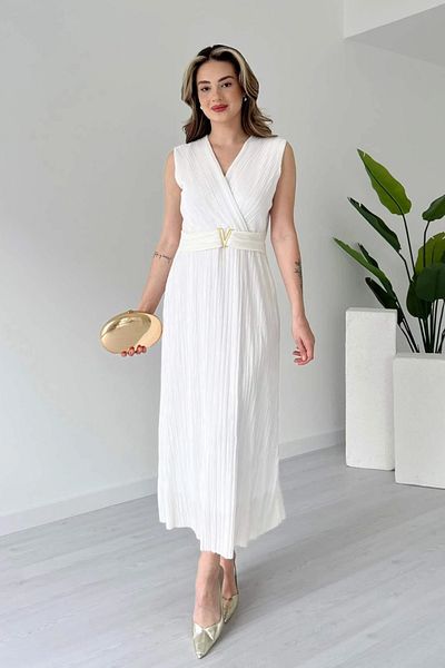 Aventien Pleated Midi Dress with Waist Accessories