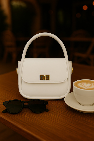 NOTHING Kadın Gold Kilit Detaylı Ayarlanabilir Askılı Beyaz El Omuz Ve Çapraz Çanta Mona