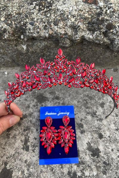 Hobigram Clara Red Bridal Henna Crown Special Occasion Accessory Women's Crown and Thin Shuttle Earring Set