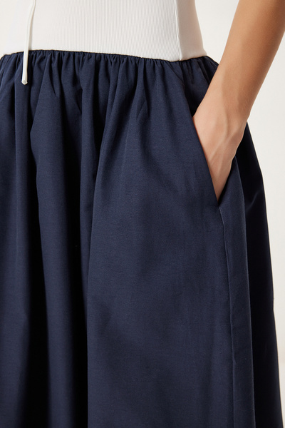 Happiness İstanbul Kadın Lacivert Ekru Esnek Örme Üstlü Balon Etekli Elbise PB00031