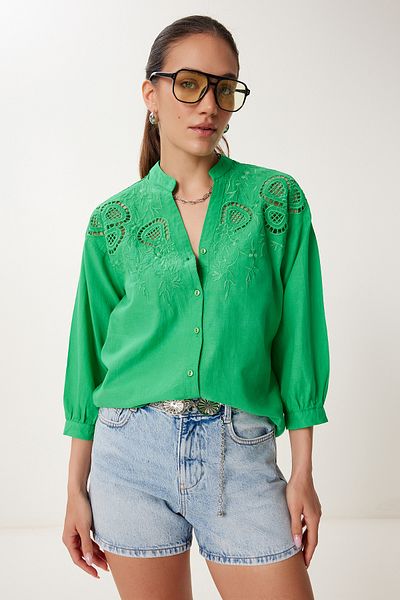 Happiness İstanbul Women's Green Scallop Embroidered Woven Shirt Ay00035