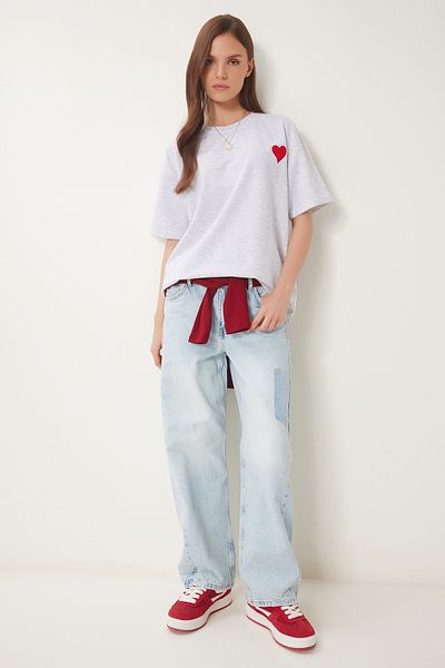 Happiness İstanbul Women's Gray Melange Heart Embroidered Knitted T-Shirt Zv00299