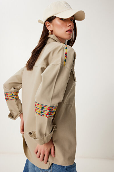 Happiness İstanbul Women's Beige Ethnic Embroidered Oversize Gabardine Shirt Jacket Sa00039