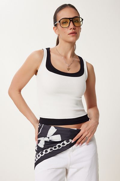 Happiness İstanbul Ecru Kontrastfarbene Damen Bluse mit dicken Trägern US00990