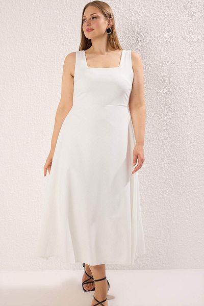 Trendyol Curve Бяла плетена рокля Finike Plus Size