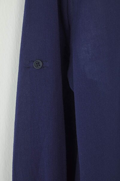 Trendyol Collection Темно-синя сорочка з погоном з ефектом хвилястості Linen LookTMNSS23GO00061