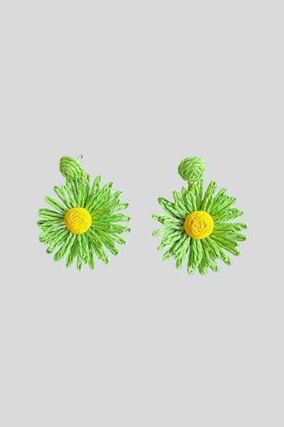 stravis Wicker Flower Earrings