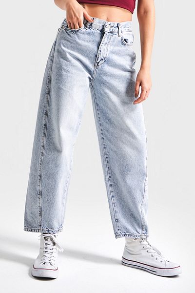 its basic Women's Snow Denim Color Venus Carrot Fit Comfortable Fit High Waist Denim