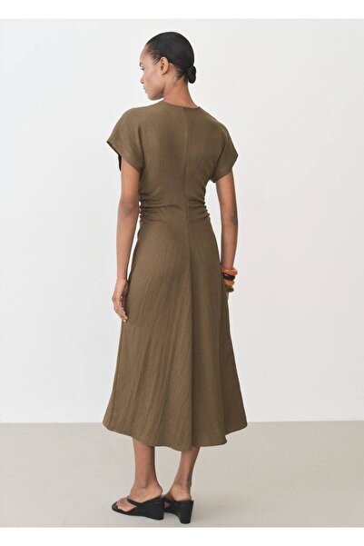 MANGO Woman Drape detaylara sahip lyocell karışımlı elbise