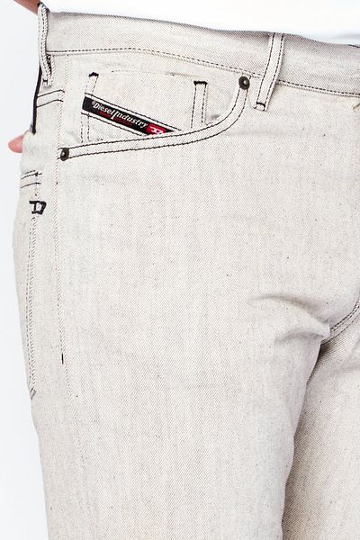 Diesel Men D-kras Slim Fit Mid Waist Non-stretchable Denim, Grey