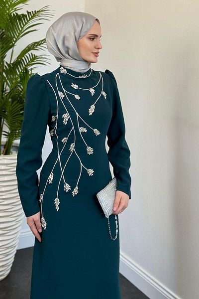 MERVEN AKYÜZ Βραδινό φόρεμα Arinya Side Stone Tail Petrol Green