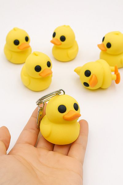edoy Cute Yellow Duck Keychain – Bag Ornament & Gift Accessory