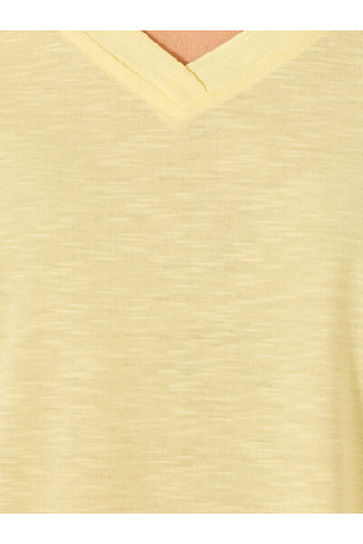 Styli V-Neck T-Shirt and Checked Cuffed Pajama Set