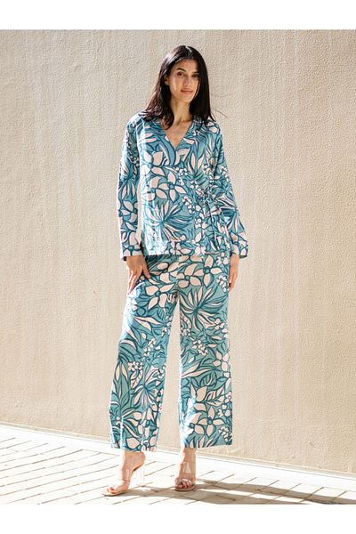 Sanskrutihomes By Styli Floral Printed V Neck Top and Pants Co-Ords