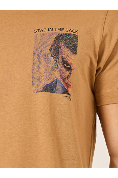 Fort Collins By Styli Men Brown Graphic Printed Crew Neck T-Shirt