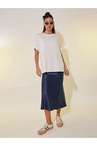 Styli Solid Round Neck Oversized T-Shirt with Side Slits