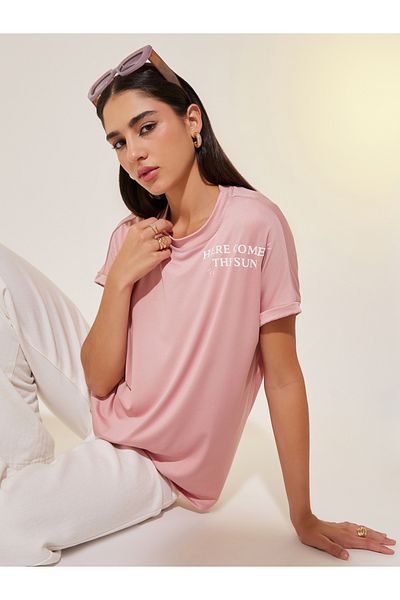 Styli Round Neck Shoulder Slogan T-shirt