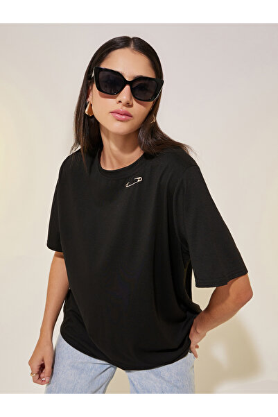 Styli تي شيرت مطرز برقبة دائرية