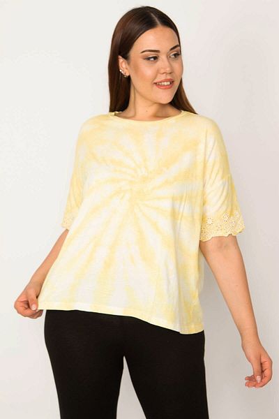 Şans Women's Large Size Yellow Batik Patterned Blouse with Lace Detail at Cuff 65n33289