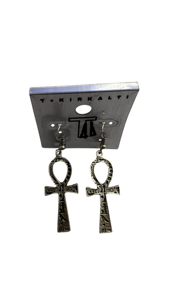 LEA Ankh Sembollü Metal Küpe – Mistik Tarz Aksesuar