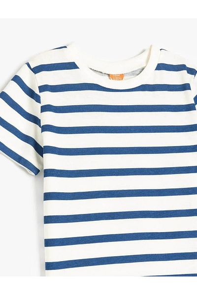 Koton Pruhované chlapecké tričko Crew Neck s krátkým rukávem Ecru 5smb10012tk