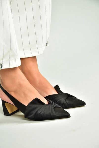 Fox Shoes U654080704 Black Fabric Thick Heeled Women's Shoes